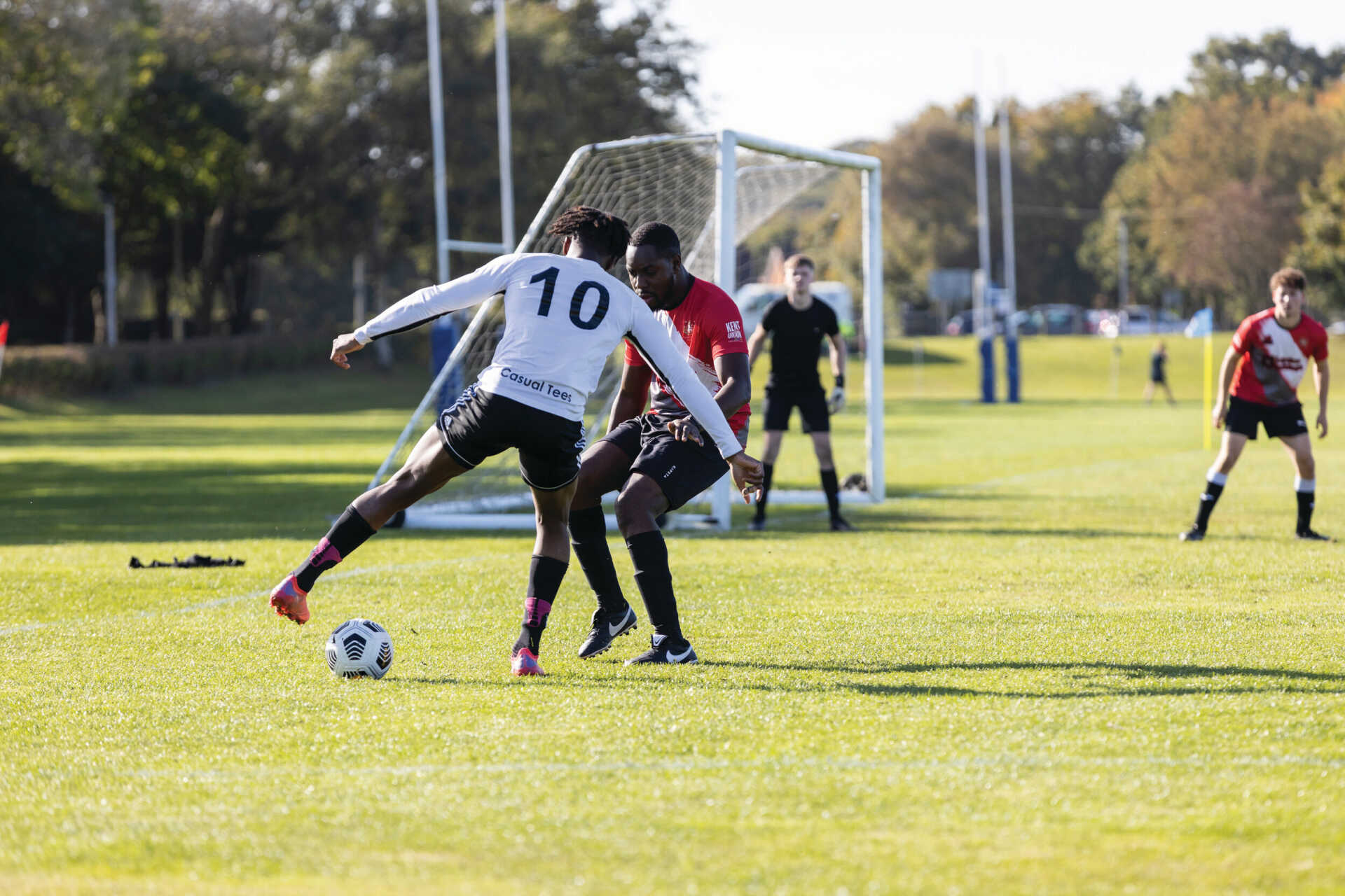 歐文：沒有任何球隊能在英超及歐冠挑戰曼城 皇馬明顯比去年下滑.