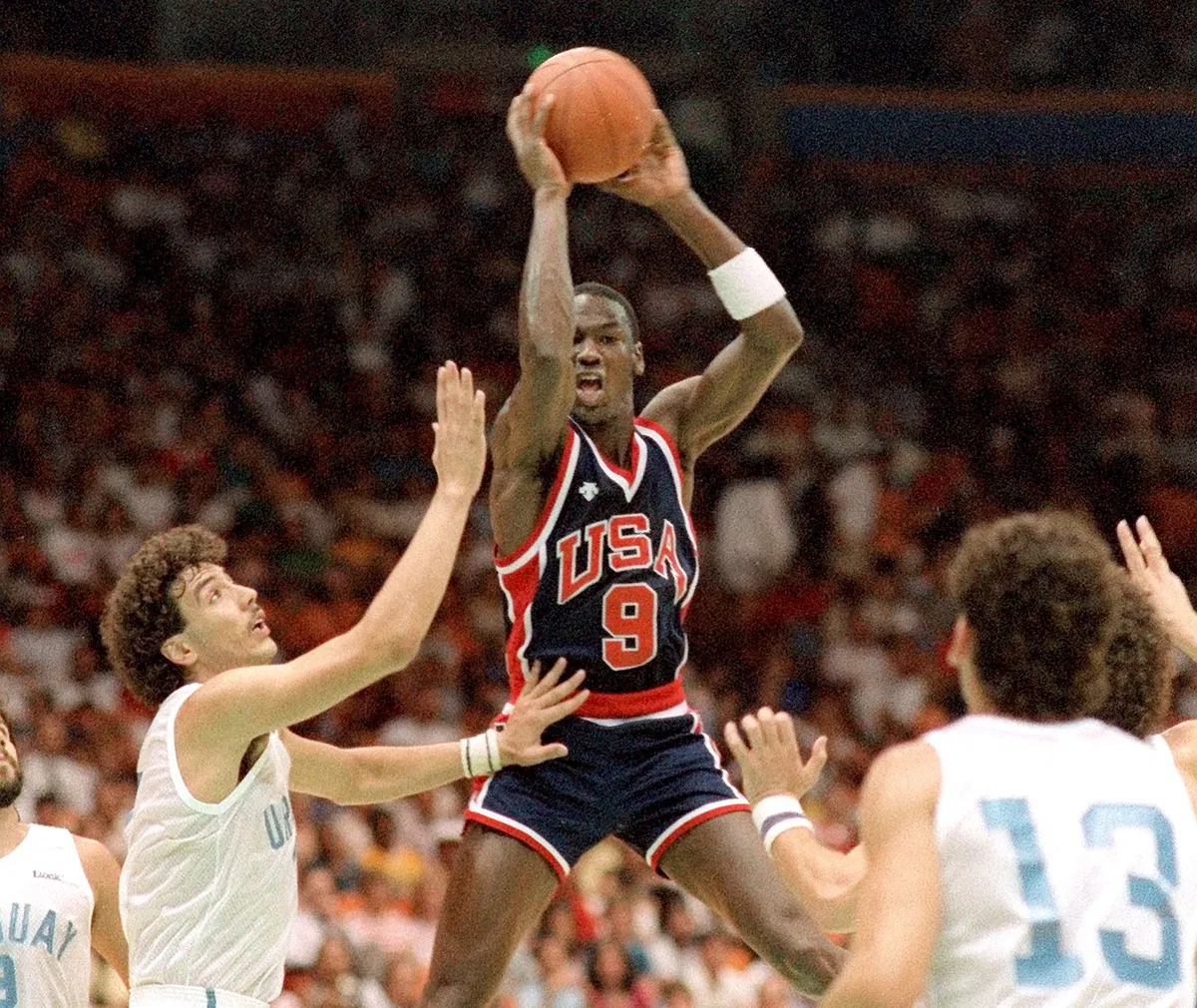 篮球不仅给 篮球不仅给